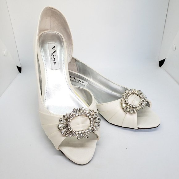 NINA RIVKA WEDGE WEDDING BRIDAL IVORY SHOES sz 7 Flat Brooch Rhinestone - Picture 2 of 12